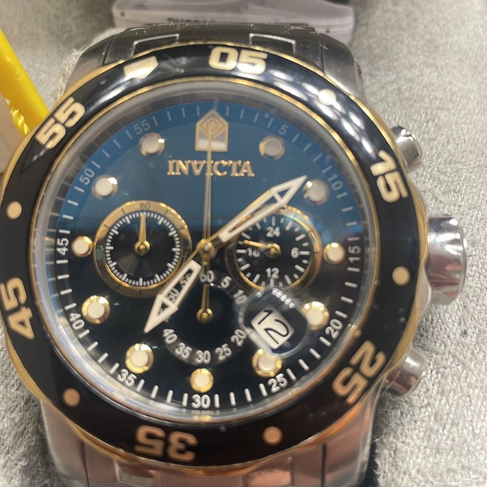 Invicta Watch - Picture 2 of 4